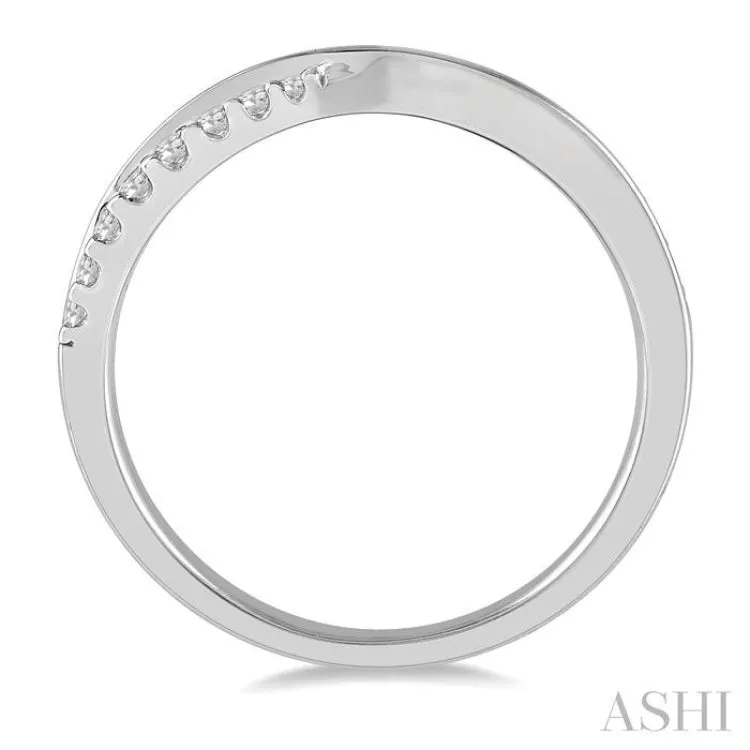 1/5 ctw Crossover Round Cut Diamond Wedding Band in 14K White Gold