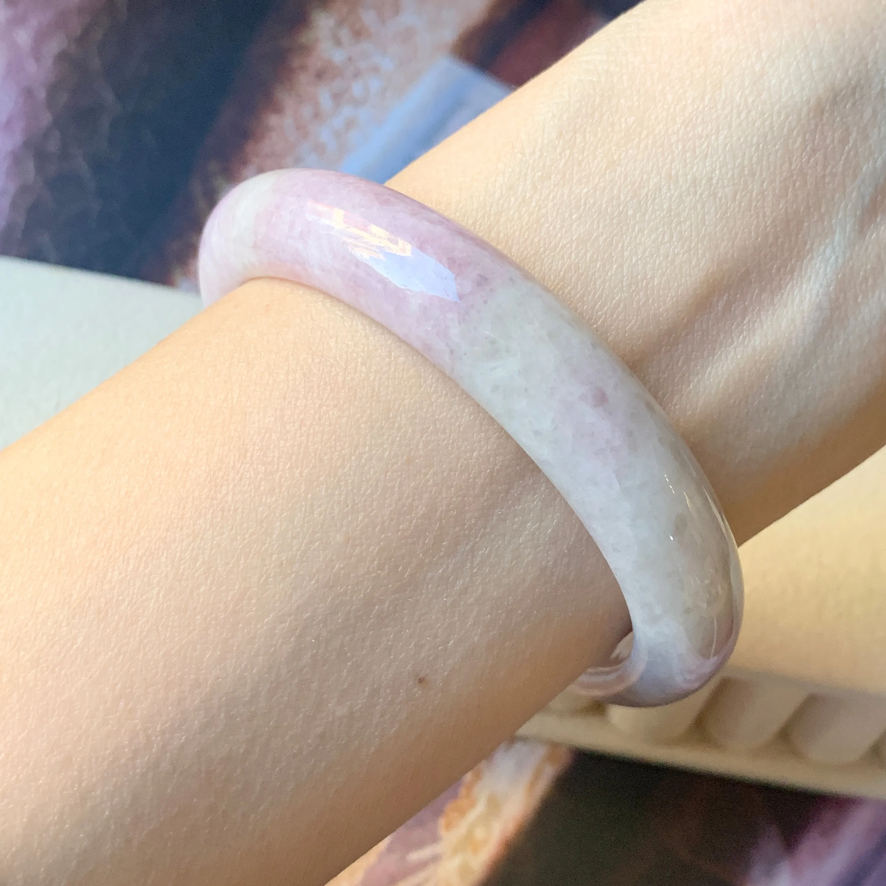 55.7mm A-Grade Natural Lavender Jadeite Modern Round Bangle No.151875