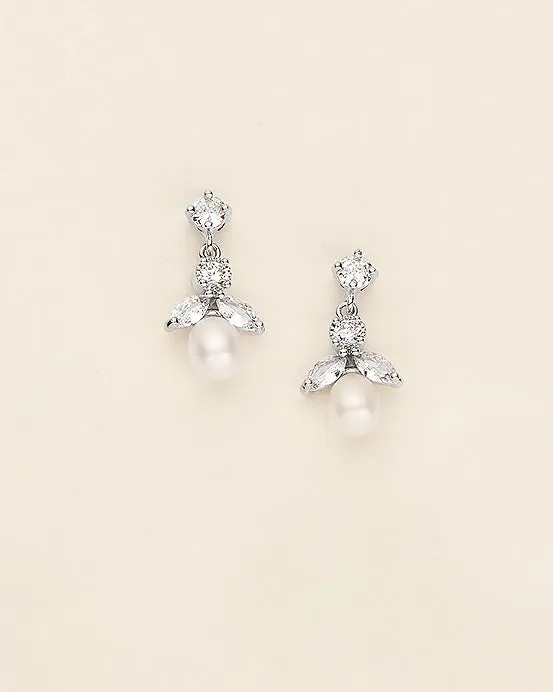 Abby Pearl Earrings