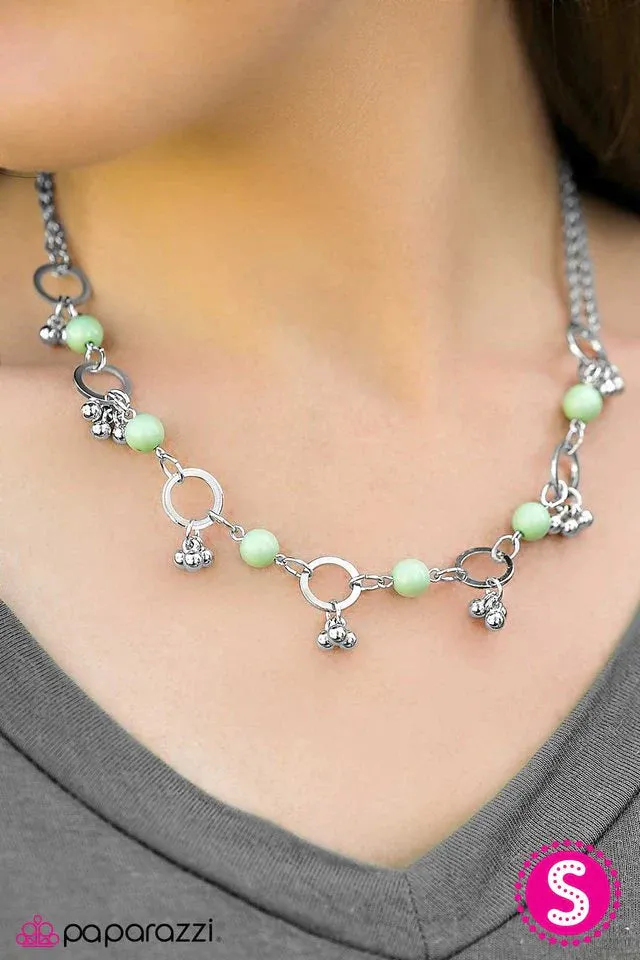 Paparazzi Necklace ~ SHORE As The Wind Blows - Green