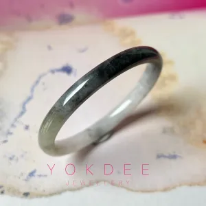 SOLD OUT: 52.7mm A-Grade Natural Black White Jadeite Modern Oval Bangle No.151990