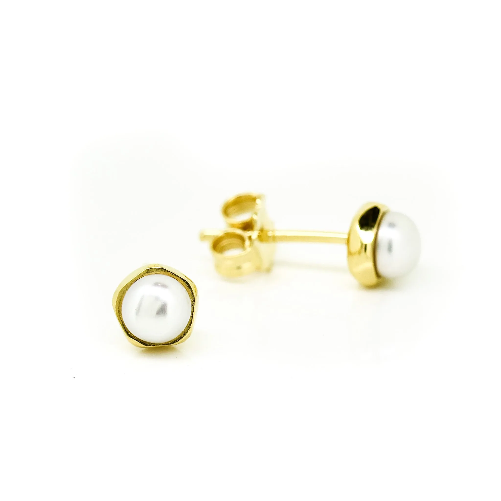 Summer Sun Pearl Studs Gold