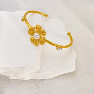 Trendy Floral Inlaid White Pearl Gold Bracelet JLTB0642